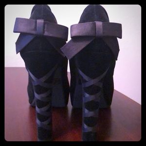 Black high heeled shoes
